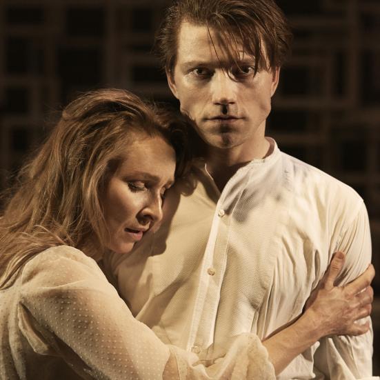Scene fra forestillingen "Frøken Julie"