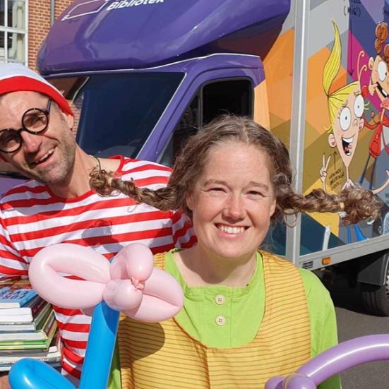 Rikke og Nikolaj klædt ud som Pippi Langstrømpe og Holger