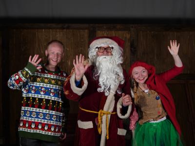 2 nisser og en julemand