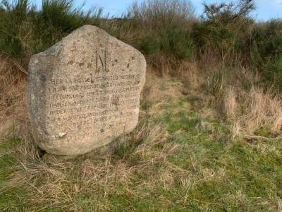 Foto af mindesten i Stagsted